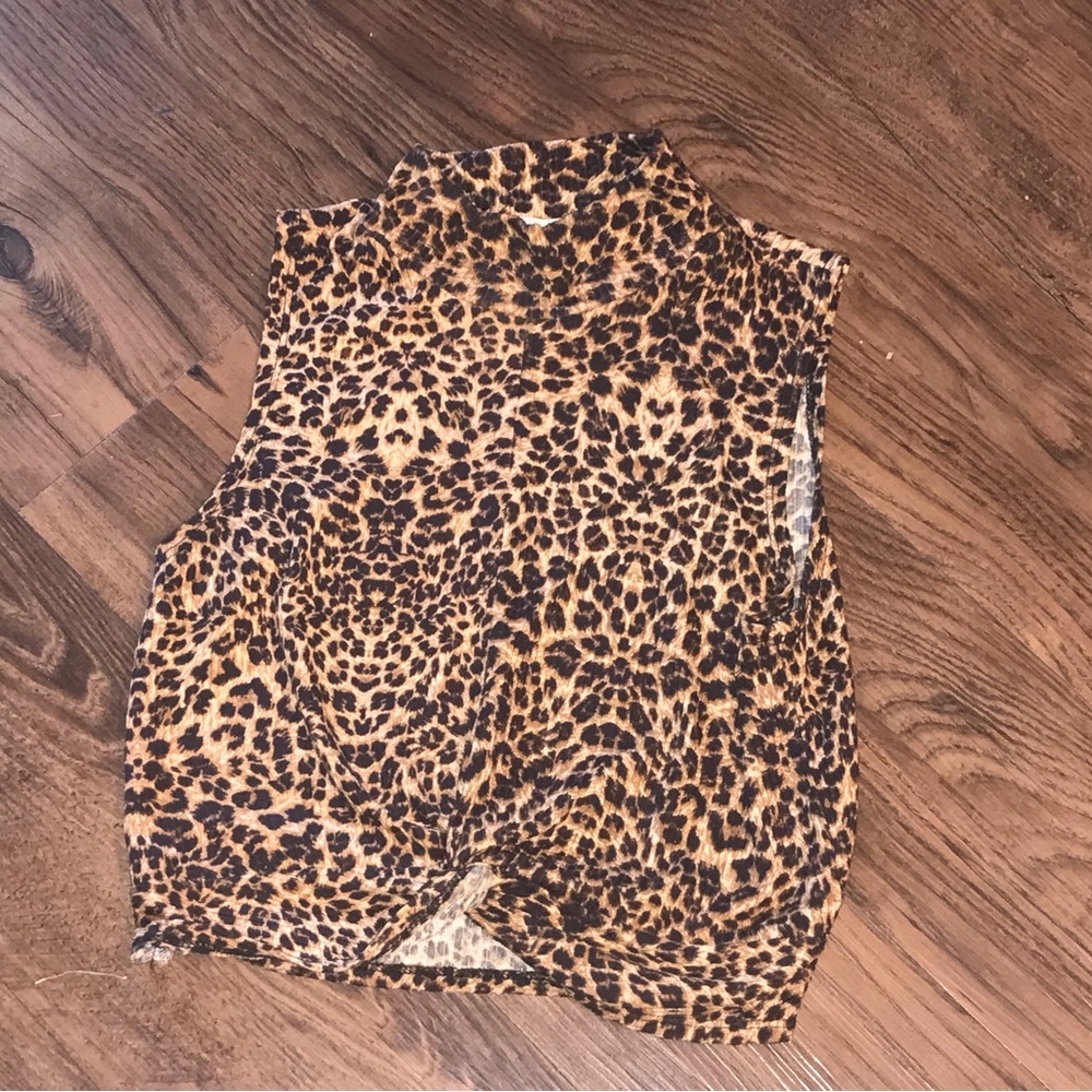 Sleeveless Leopard Print Twist-Front Top - Brown & Black small animal
